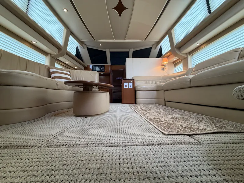 Slide: The Image of Meridian 368 MOTORYACHT 2005 - 24