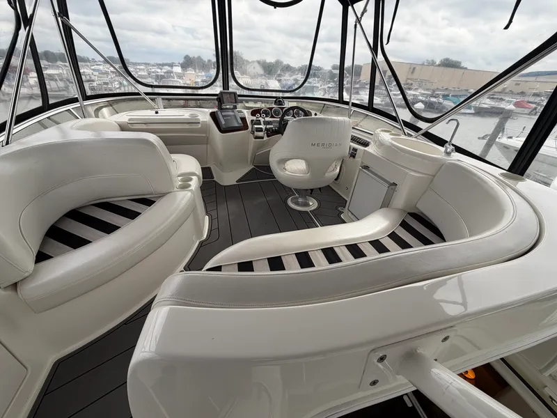 Slide: The Image of Meridian 368 MOTORYACHT 2005 - 15