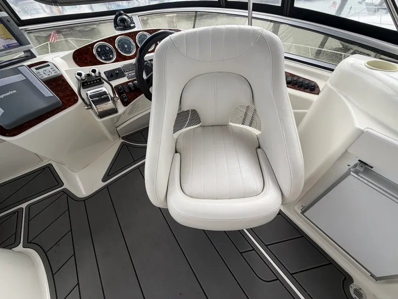 Slide: The Image of Meridian 368 MOTORYACHT 2005 - 17