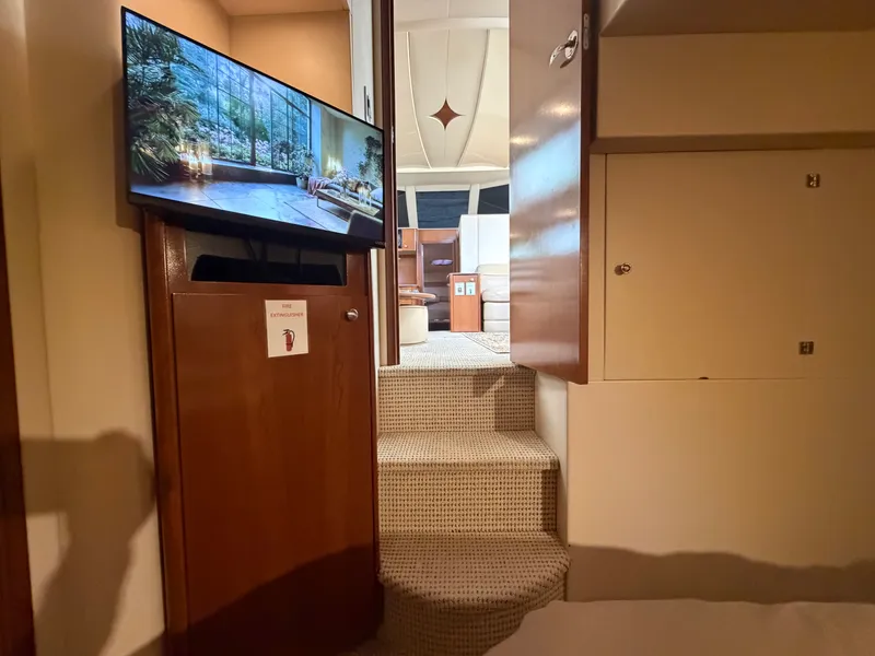 Slide: The Image of Meridian 368 MOTORYACHT 2005 - 39