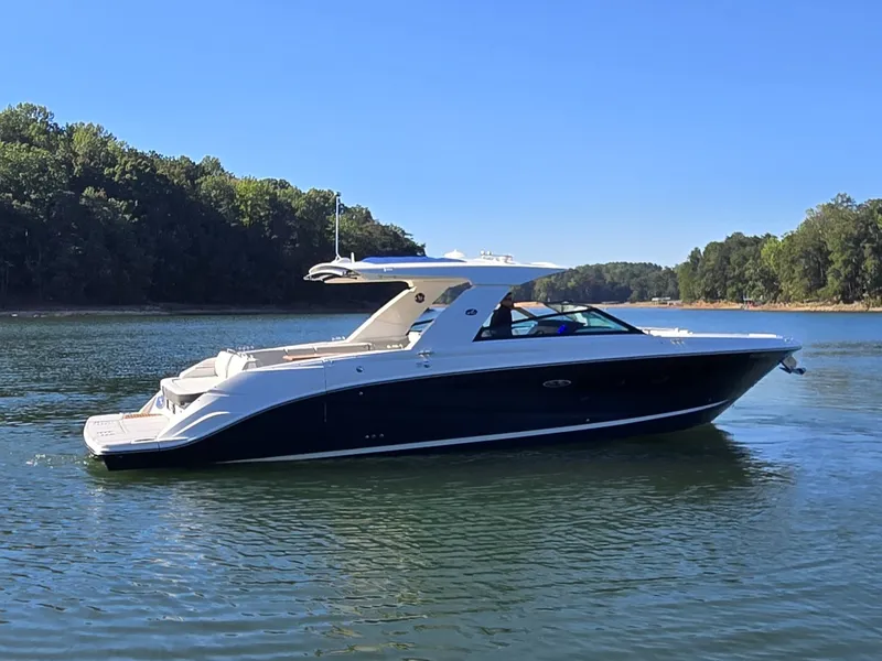 Slide: The Image of Sea Ray SLX 400 2020 - 16