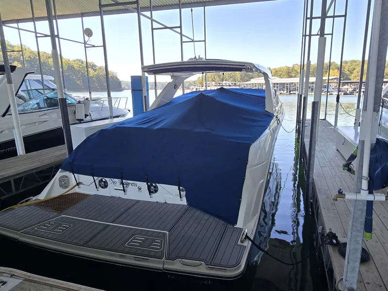 Slide: The Image of Sea Ray SLX 400 2020 - 23