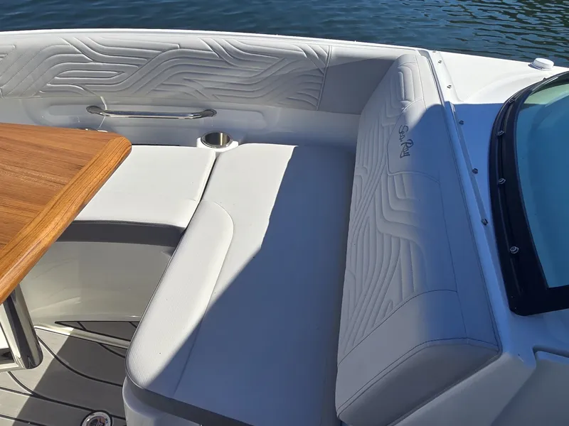 Slide: The Image of Sea Ray SDX 250 Surf 2027 - 38
