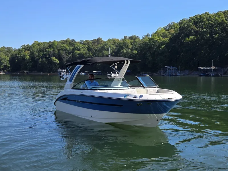 Slide: The Image of Sea Ray SDX 250 Surf 2027 - 3