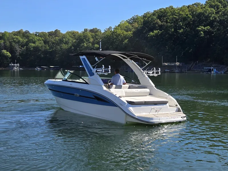 Slide: The Image of Sea Ray SDX 250 Surf 2027 - 45