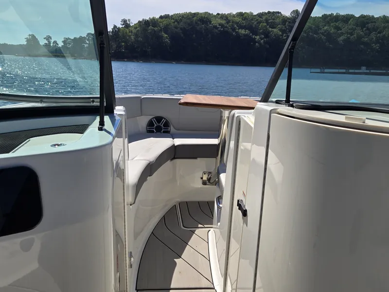 Slide: The Image of Sea Ray SDX 250 Surf 2027 - 27