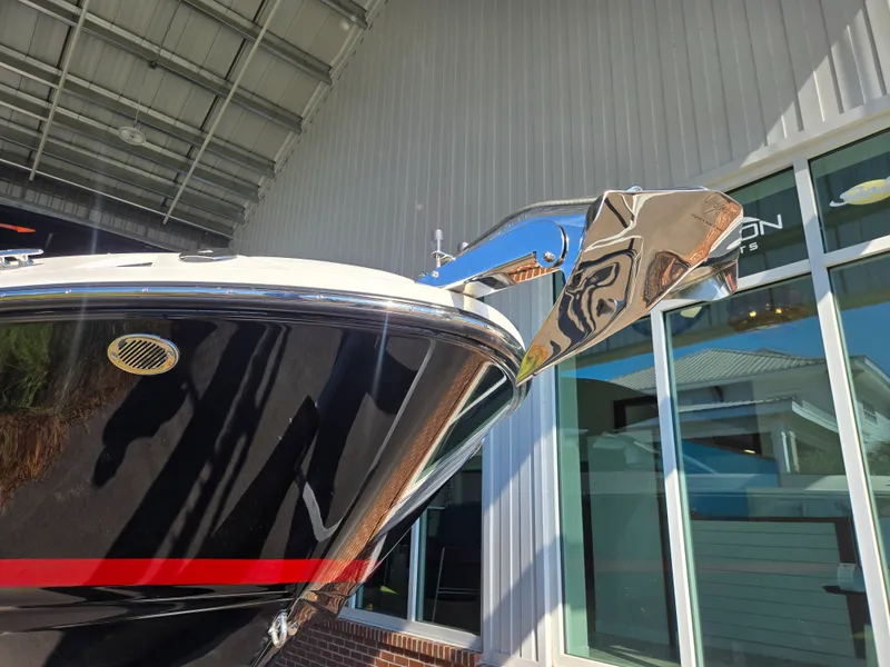 Slide: The Image of Sea Ray SLX 260 Outboard 2027 - 32