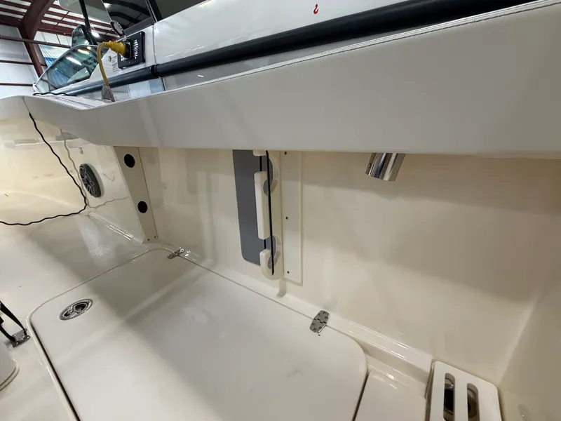 Slide: The Image of Scout 260 LXF 2027 - 25