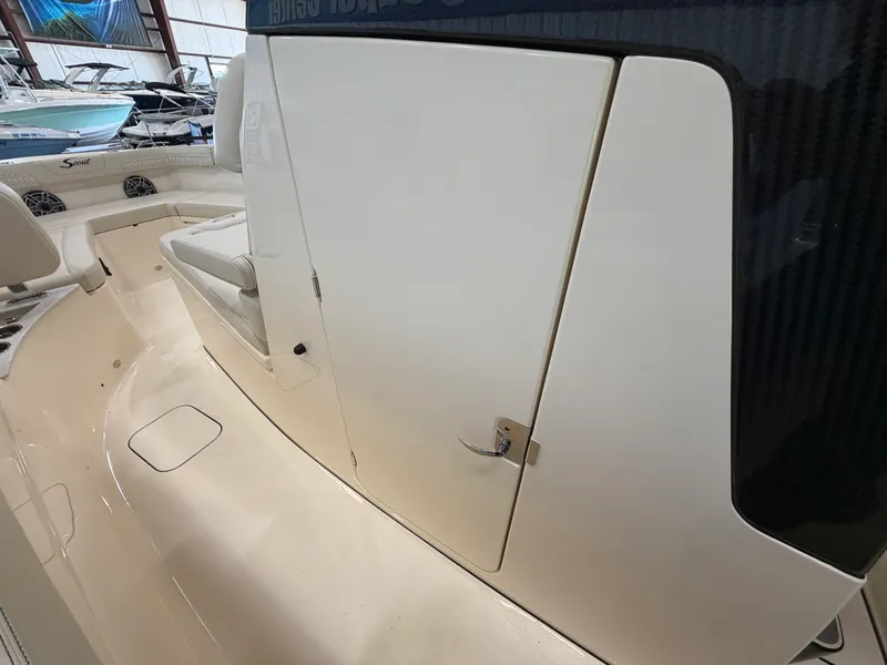 Slide: The Image of Scout 260 LXF 2027 - 48