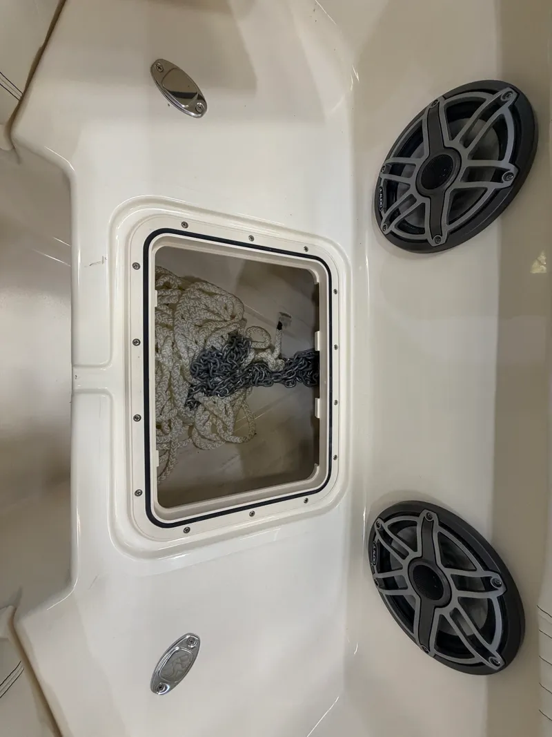 Slide: The Image of Scout 260 LXF 2027 - 21