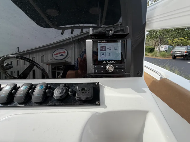 Slide: The Image of Sea Hunt ULTRA 219 2023 - 17
