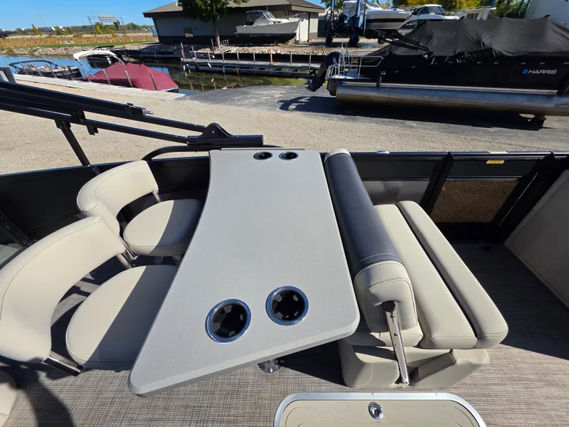 Slide: The Image of Barletta LUSSO 25UE 2023 - 18