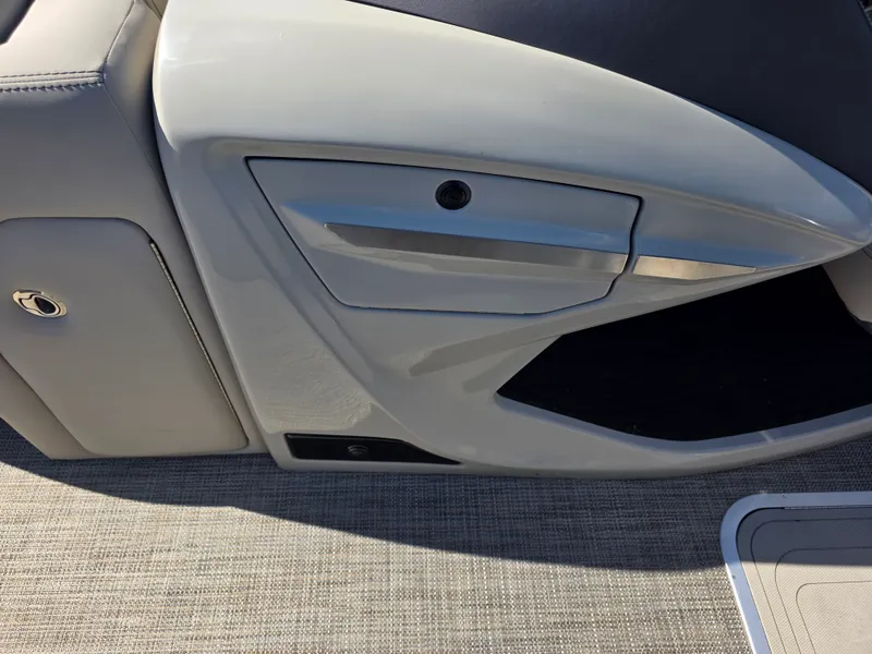 Slide: The Image of Barletta LUSSO 25UE 2023 - 16