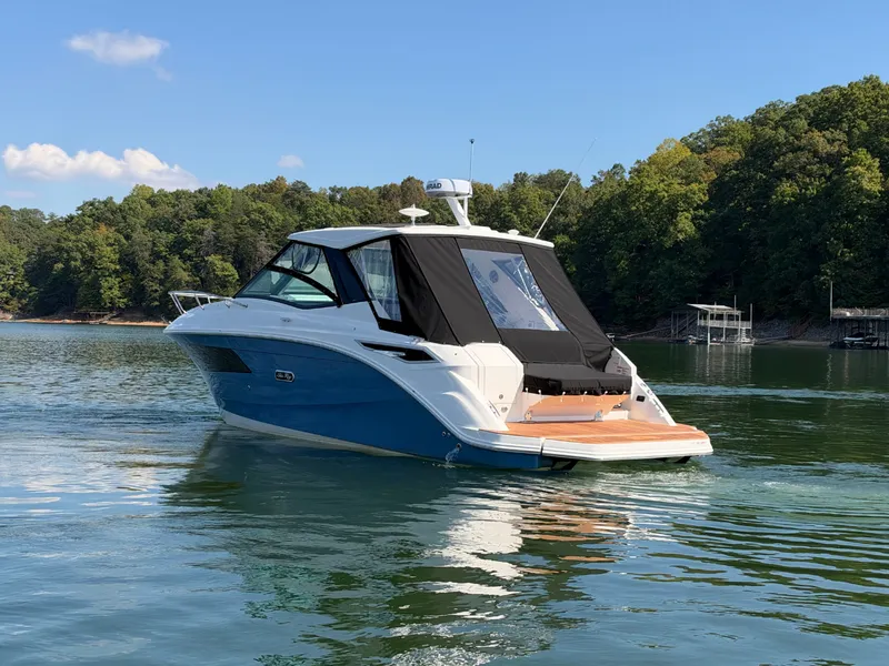 Slide: The Image of Sea Ray Sundancer 320 2027 - 60
