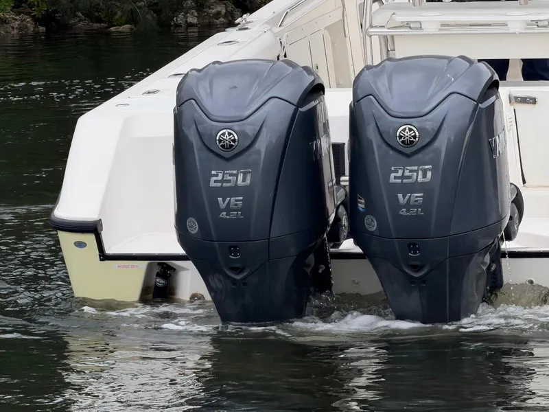 Slide: The Image of EdgeWater 265CC 2006 - 14