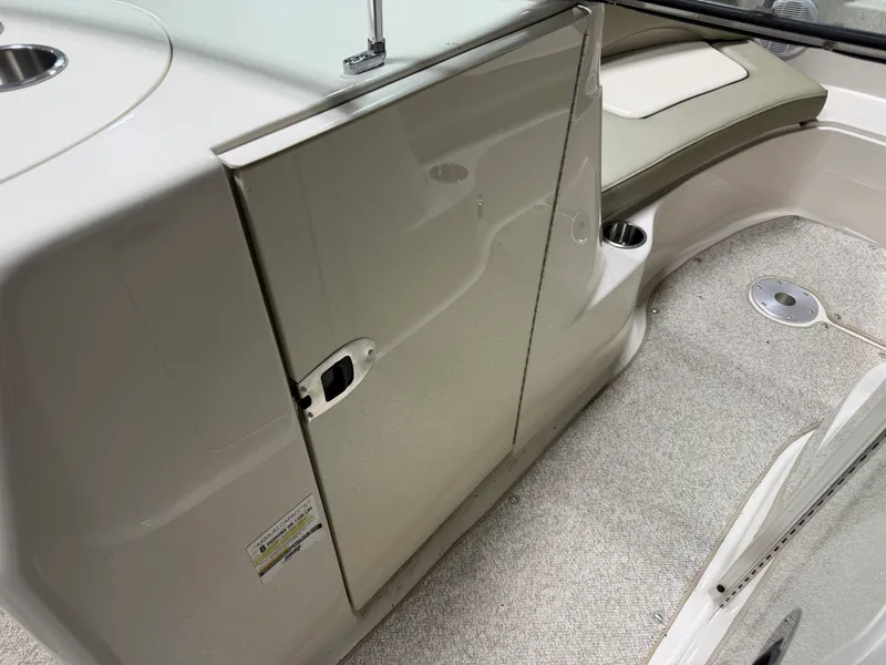 Slide: The Image of Sea Ray 200 SUNDECK 2005 - 31