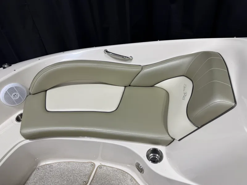 Slide: The Image of Sea Ray 200 SUNDECK 2005 - 39