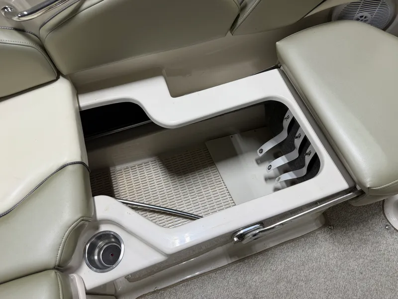 Slide: The Image of Sea Ray 200 SUNDECK 2005 - 13