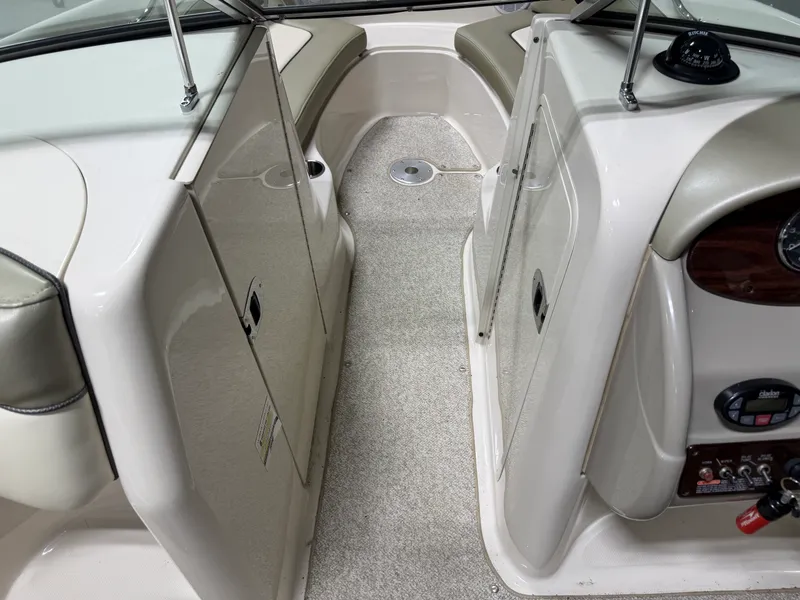 Slide: The Image of Sea Ray 200 SUNDECK 2005 - 26
