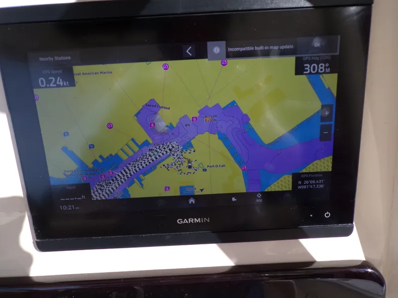 Slide: The Image of Boston Whaler 250 OUTRAGE 2019 - 30
