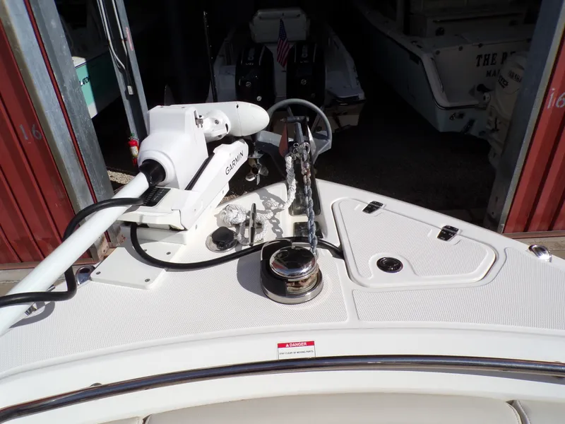 Slide: The Image of Boston Whaler 250 OUTRAGE 2019 - 46