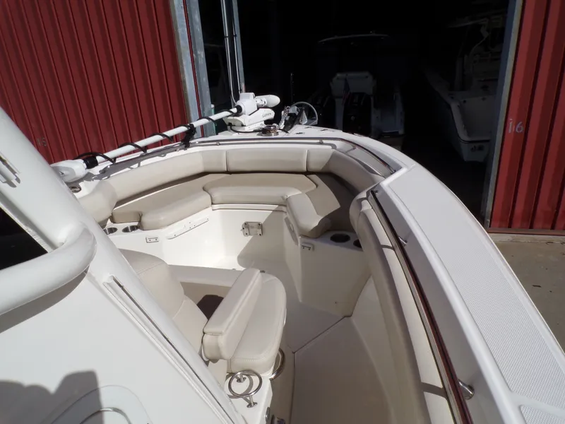 Slide: The Image of Boston Whaler 250 OUTRAGE 2019 - 41