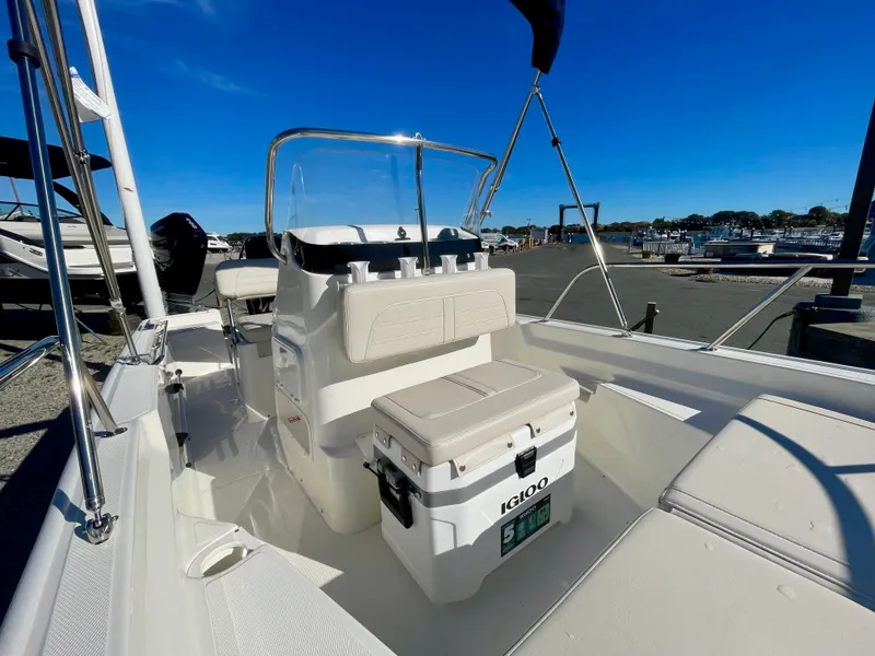 Slide: The Image of Boston Whaler 150 Montauk 2027 - 11