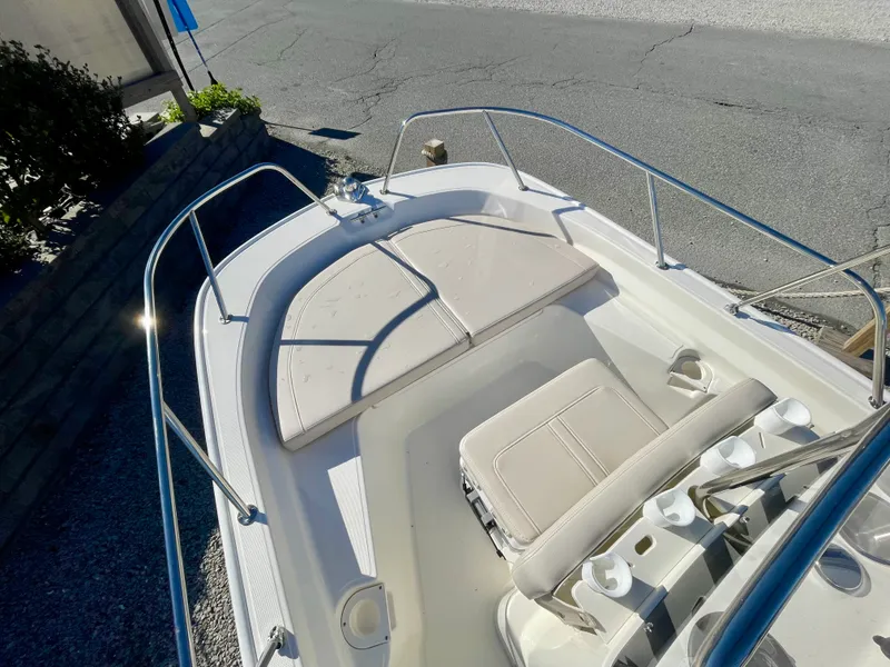 Slide: The Image of Boston Whaler 150 Montauk 2027 - 12