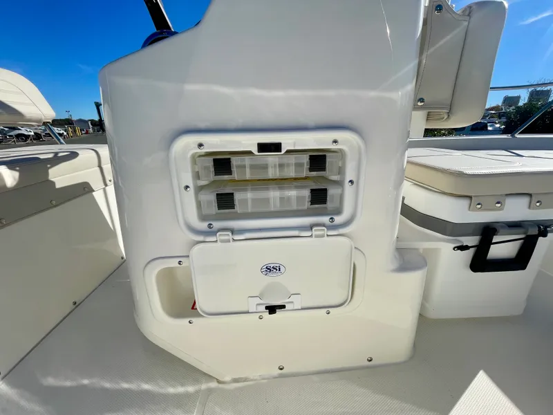 Slide: The Image of Boston Whaler 150 Montauk 2027 - 9