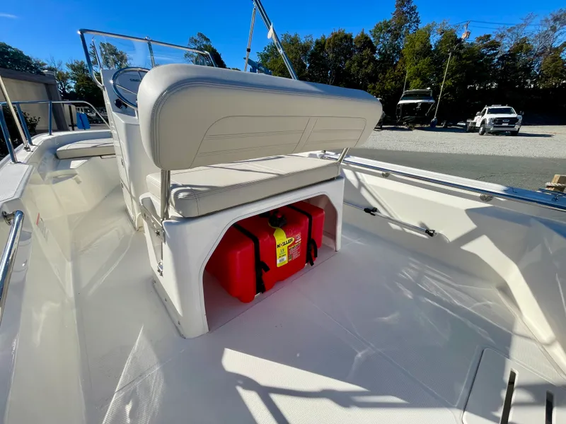 Slide: The Image of Boston Whaler 150 Montauk 2027 - 3
