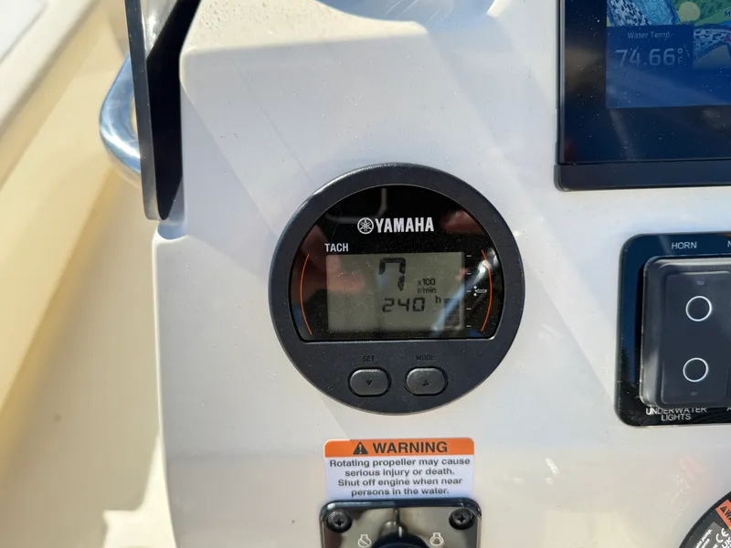 Slide: The Image of Scout 188 Sport Dorado 2027 - 18