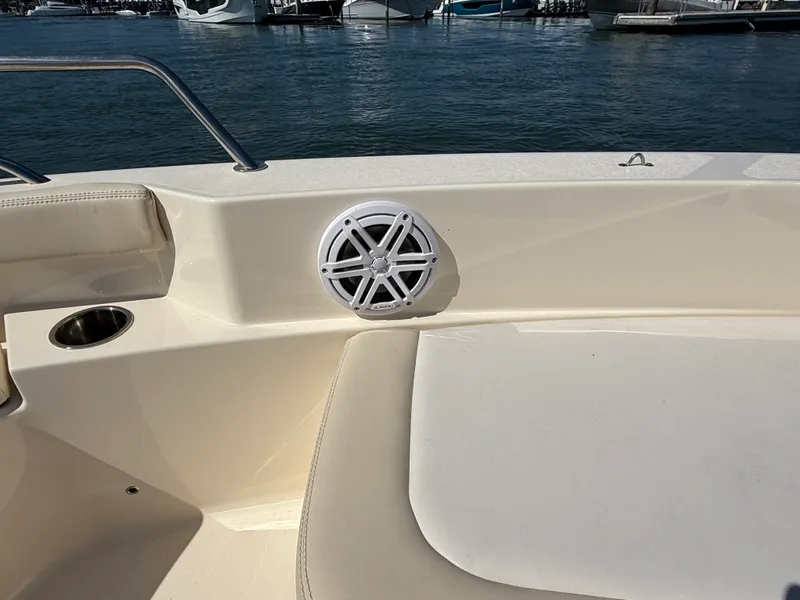 Slide: The Image of Scout 188 Sport Dorado 2027 - 13
