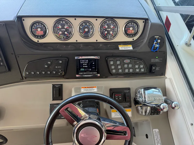 Slide: The Image of Sea Ray SUNDANCER 370 2016 - 19