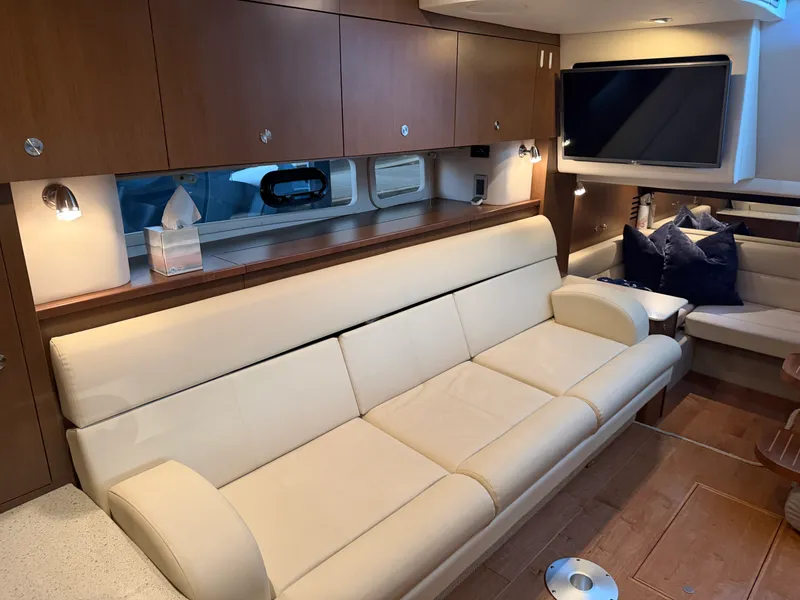 Slide: The Image of Sea Ray SUNDANCER 370 2016 - 30