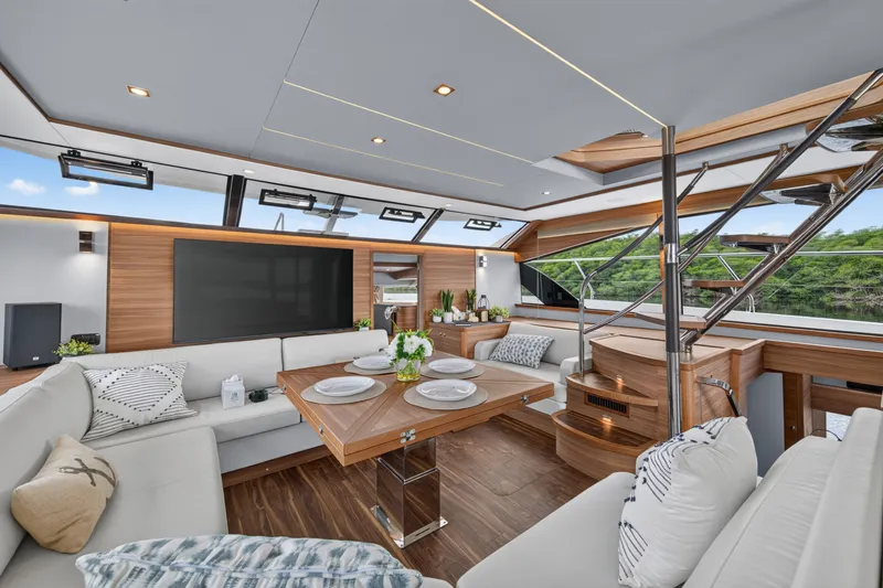 Slide: The Image of Aquila 54 YACHT 2025 - 100