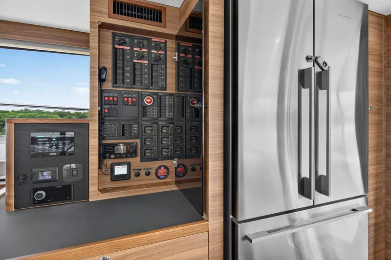 Slide: The Image of Aquila 54 YACHT 2025 - 92
