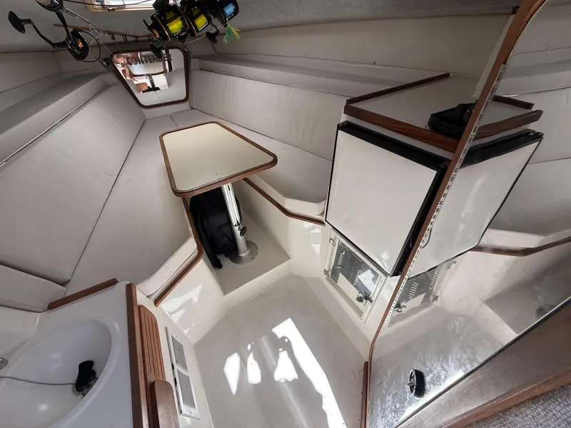Slide: The Image of Contender 35 Side Console 2000 - 45