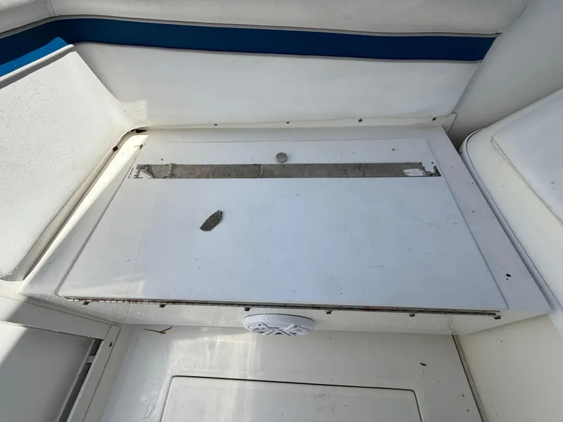 Slide: The Image of Contender 35 Side Console 2000 - 41