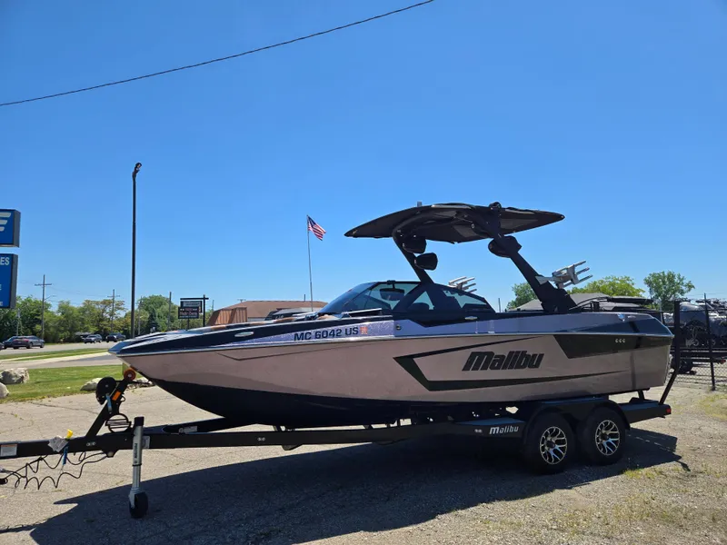 The Image of Malibu Boats 23 2022 - 0