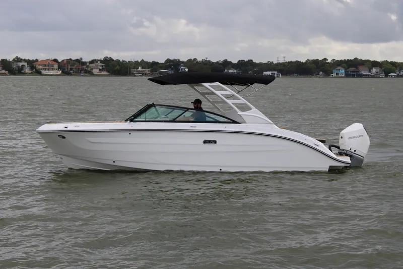 The Image of Sea Ray SDX 250 Outboard 2027 - 0