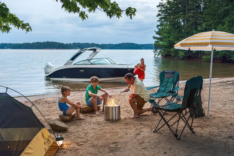 Slide: The Image of Sea Ray SDX 250 Outboard 2027 - 32