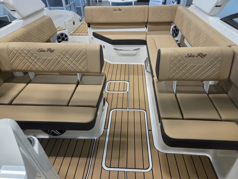 Slide: The Image of Sea Ray SDX 270 Surf 2027 - 30