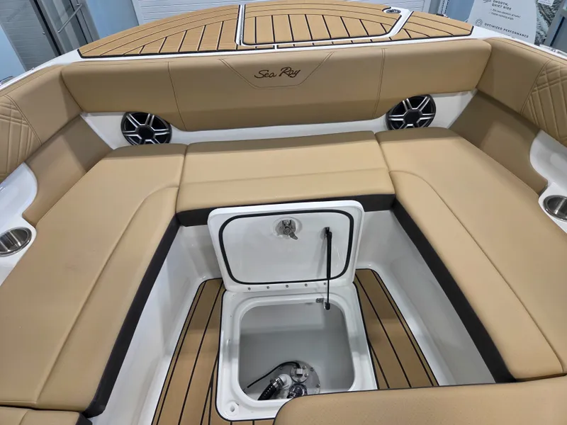 Slide: The Image of Sea Ray SDX 270 Surf 2027 - 25