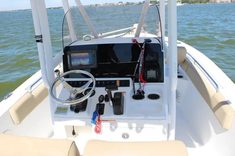 Slide: The Image of Sea Hunt 225 ULTRA 2017 - 28