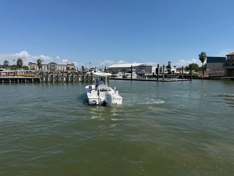Slide: The Image of Tidewater 2500 CAROLINA BAY 2021 - 12