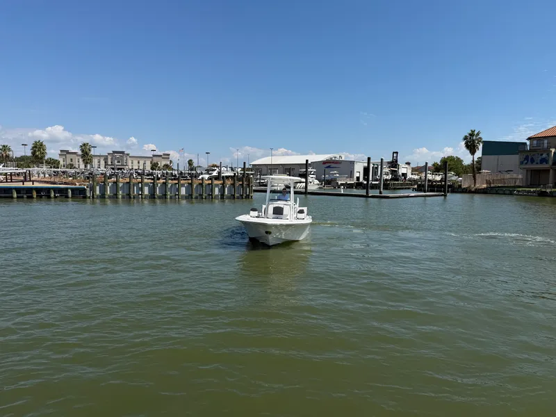 Slide: The Image of Tidewater 2500 CAROLINA BAY 2021 - 4
