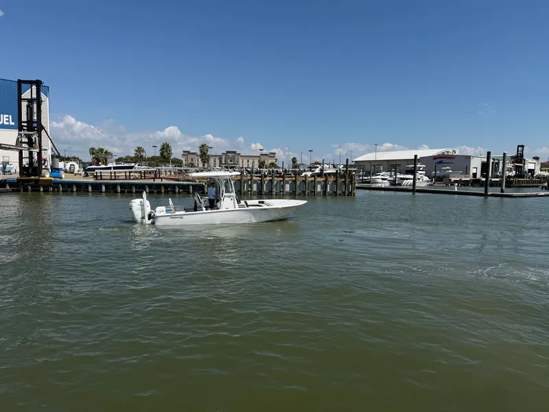 Slide: The Image of Tidewater 2500 CAROLINA BAY 2021 - 16