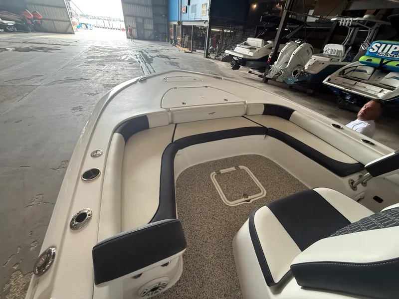 Slide: The Image of Tidewater 2500 CAROLINA BAY 2021 - 21