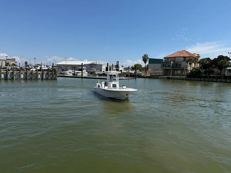 Slide: The Image of Tidewater 2500 CAROLINA BAY 2021 - 19