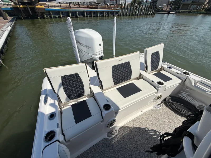 Slide: The Image of Tidewater 2500 CAROLINA BAY 2021 - 39